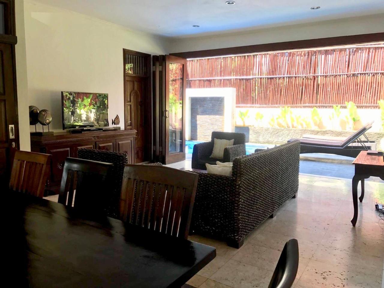 Kuta Holiday Villas Eksteriør billede